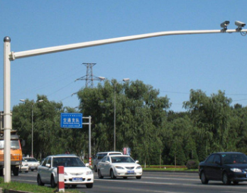 八角道路（lù）交通電子警察杆件